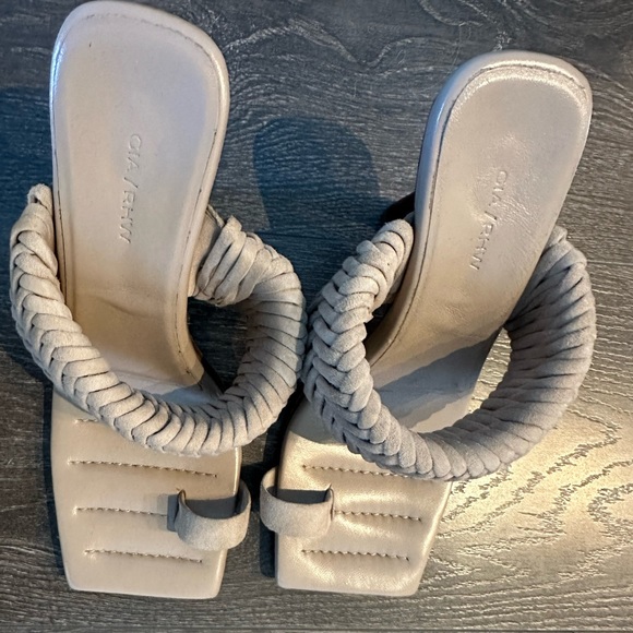 Gia Borghini X RHW toe ring heel - Picture 2 of 6